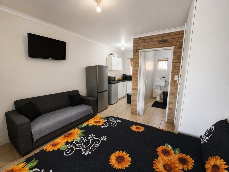  Bedroom Property for Sale in Die Bult North West